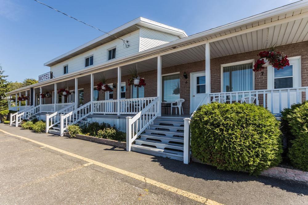 Motel Au Vieux Piloteux Rivière-du-Loup Eksteriør billede